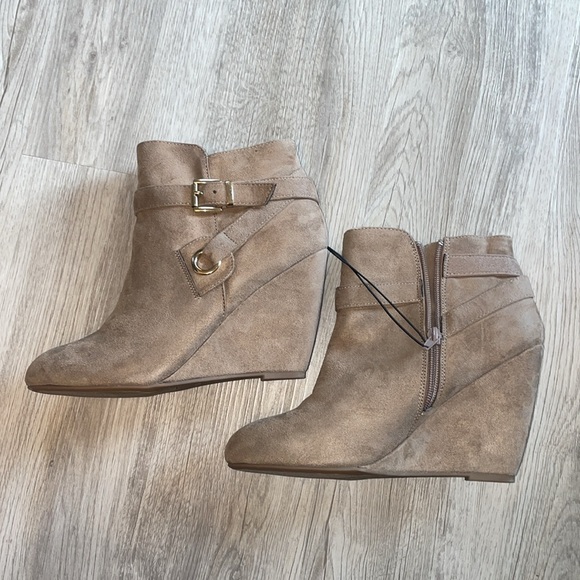 Booties - Picture 3 of 5